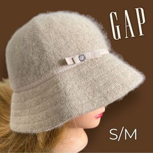 GAP Tan Fuzzy Rabbit Hair Wool Blend Cloche Hat S/M